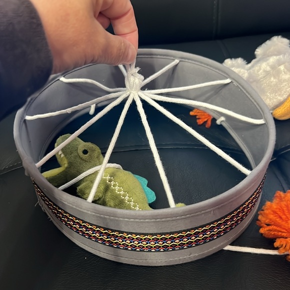 Levtex Baby Musical Mobile for Crib. 0-5 mo Animals Rotates to Lullaby Open Box - Picture 10 of 15